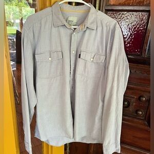 XL WESC button down in GUC